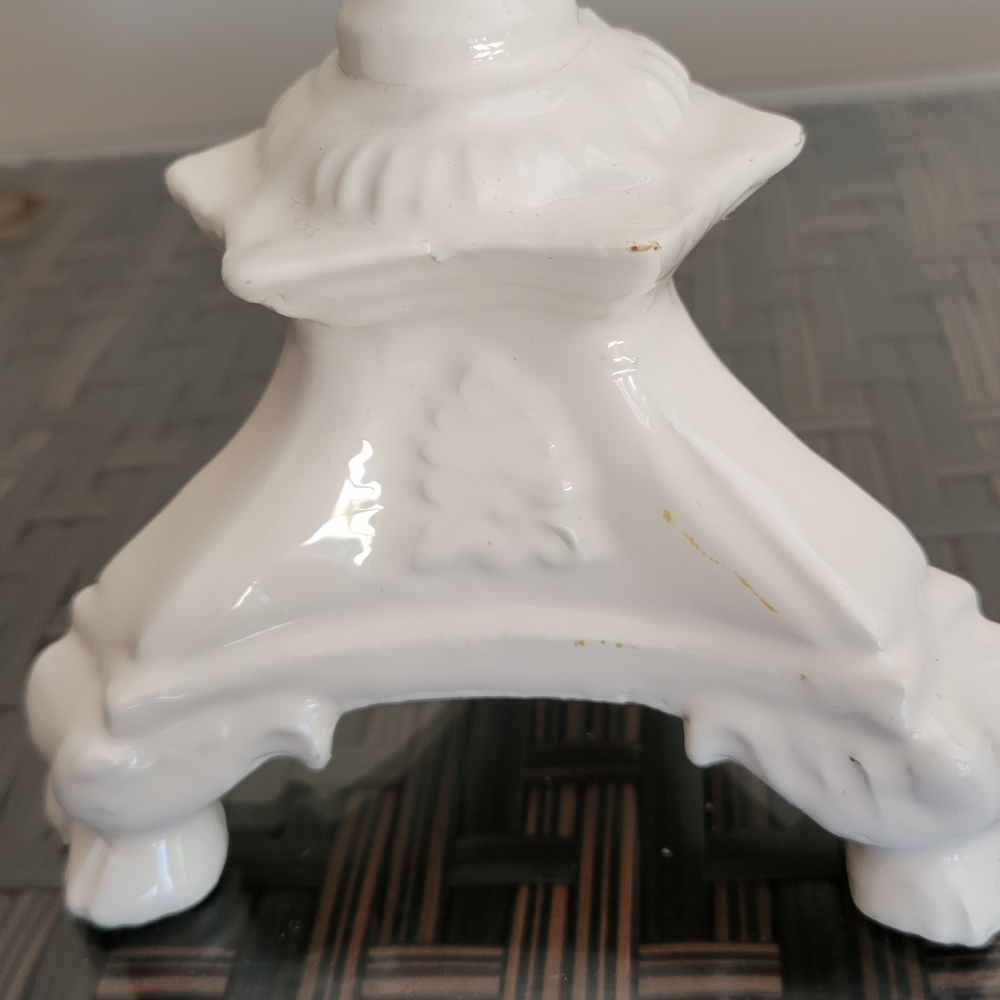 Elegant White Candle Holder - Picture 3 of 6